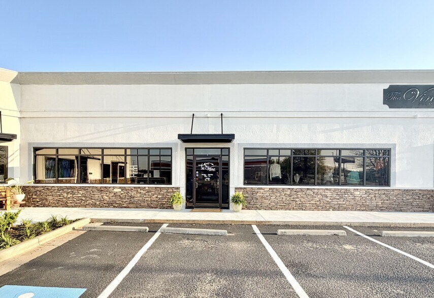 1281 S Houston Lake Rd, Warner Robins, GA à louer - Photo de l’immeuble – Image 3 sur 5