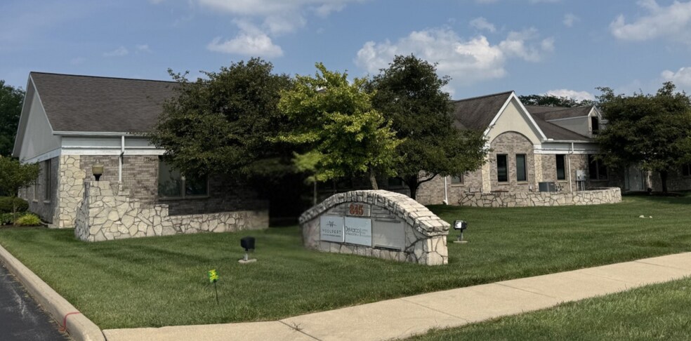 845 Commerce Dr, Perrysburg, OH à vendre - Photo de l’immeuble – Image 3 sur 7