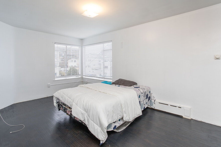 8741 Cartier St, Vancouver, BC à vendre - Photo de l’immeuble – Image 3 sur 10