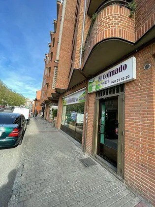 Local commercial dans Ávila, Ávila à louer - Photo de l’immeuble – Image 1 sur 2
