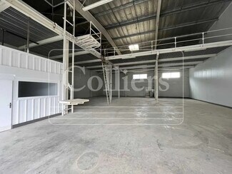 Plus de détails pour Local d'activités à louer