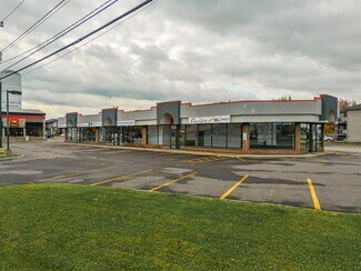 Plus de détails pour 212-220 Boul Saint-Luc, Saint-jean-sur-richelieu, QC - Local commercial à vendre