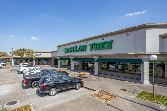 Plus de détails pour 4802-4930 Fairmont Pky, Pasadena, TX - Différents types d’espaces à louer