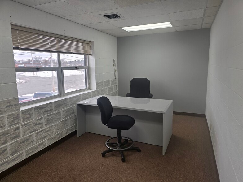 1326 Schofield Ave, Schofield, WI à louer - Photo intérieure – Image 3 sur 8