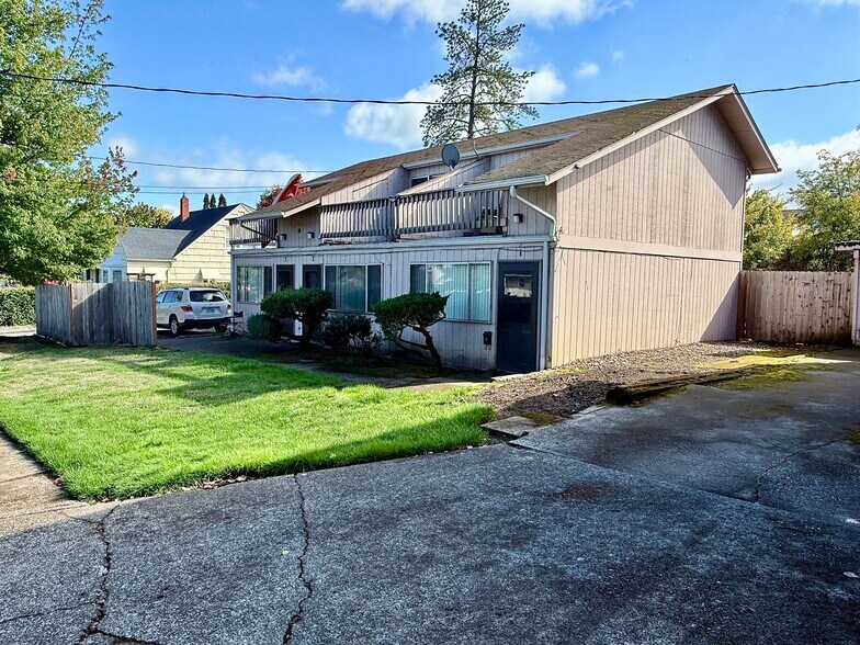2301 Willamette St, Eugene, OR à vendre - Photo de l’immeuble – Image 2 sur 5