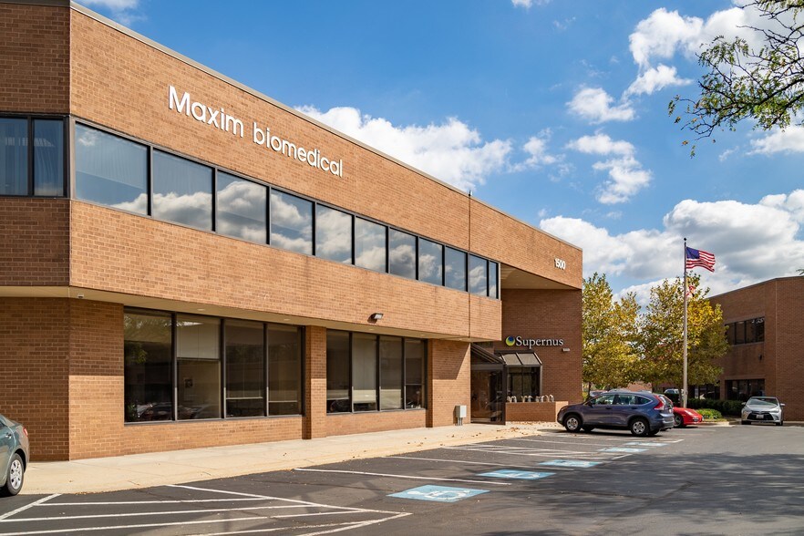 1500 E Gude Dr, Rockville, MD à vendre - Photo de l’immeuble – Image 2 sur 3