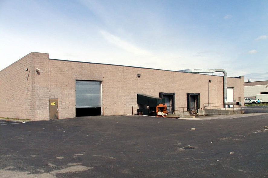 31 Crossways E, Bohemia, NY à louer - Autre – Image 2 sur 10