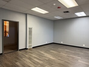 1550 Rollins Rd, Burlingame, CA à louer Photo intérieure– Image 1 sur 4