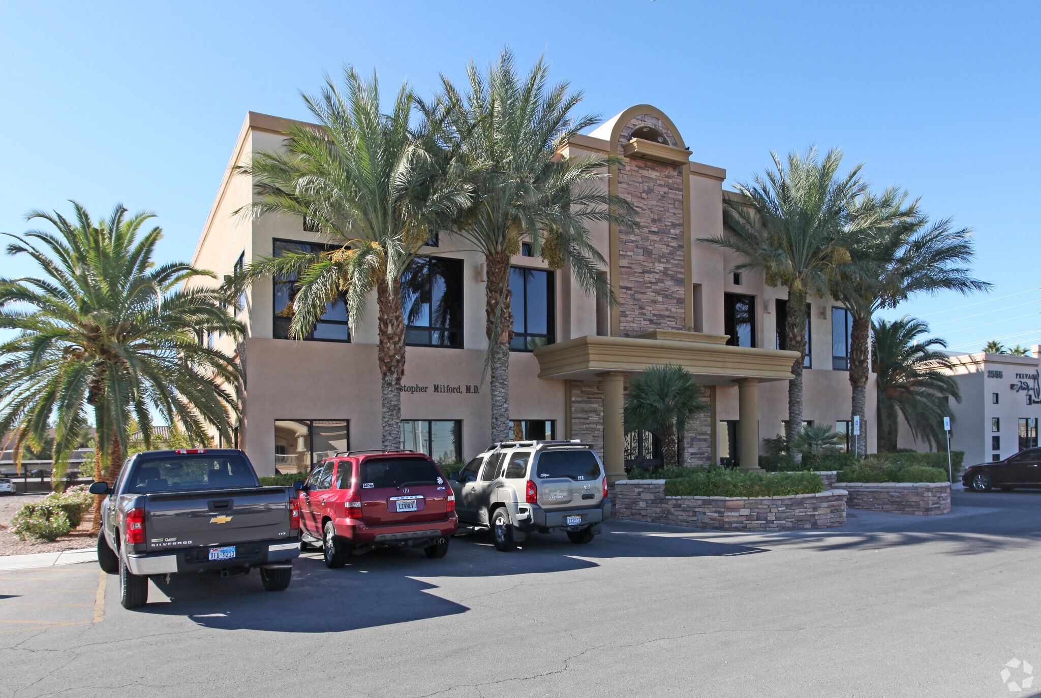 2575 Montessouri St, Las Vegas, NV à louer Photo principale– Image 1 sur 48