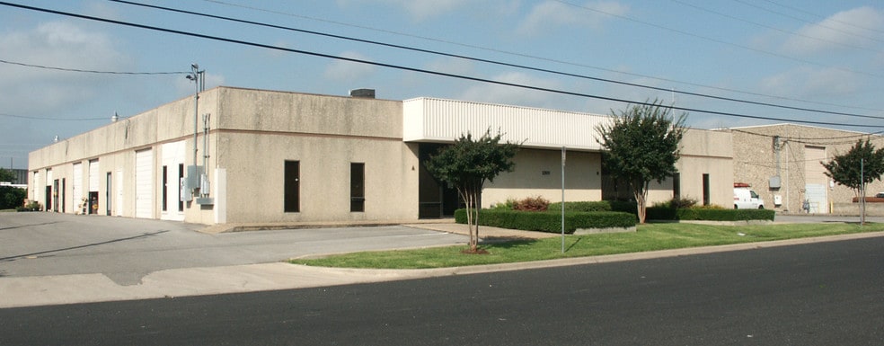 2301 Denton Dr, Austin, TX à louer - Autre – Image 3 sur 5