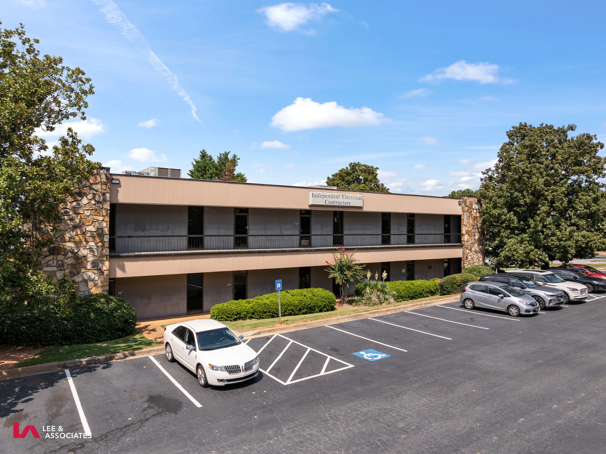 4500 Winters Chapel Rd, Atlanta, GA à vendre Photo de l’immeuble– Image 1 sur 11