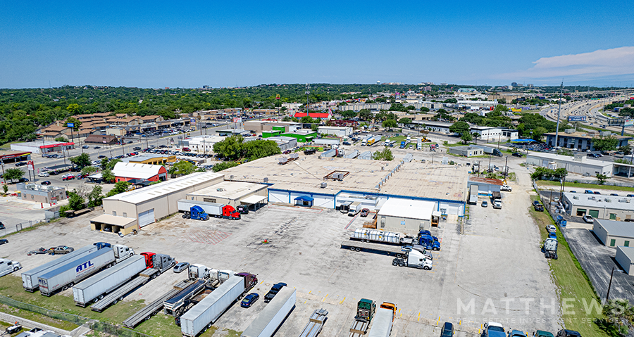 Spencer Lane Business Park portefeuille de 2 biens à vendre sur LoopNet.fr Photo principale– Image 1 sur 3