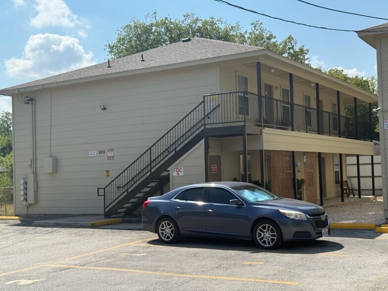 926 Drury Ln, San Antonio, TX à vendre - Photo de l’immeuble – Image 2 sur 49