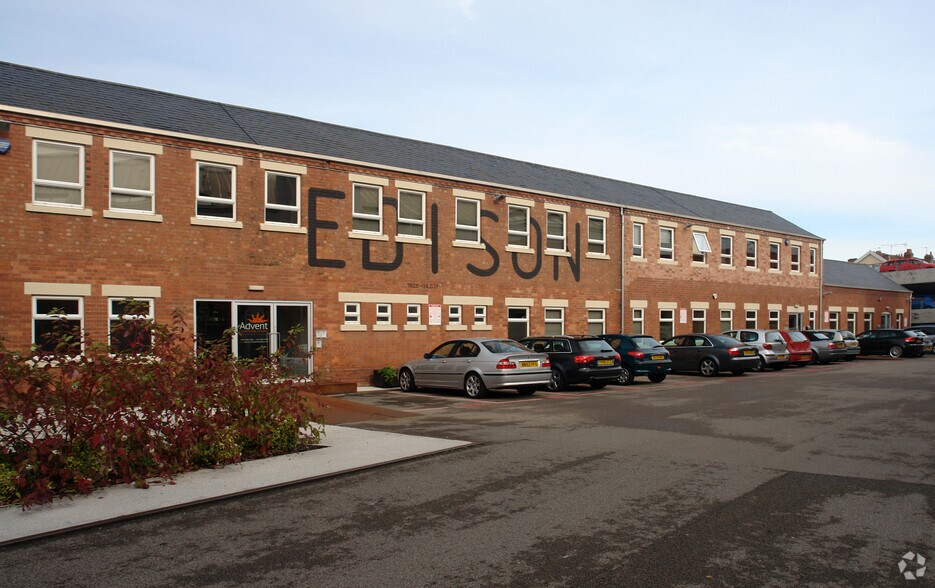 Sandy Ln, Coventry à louer - Photo de l’immeuble – Image 1 sur 11