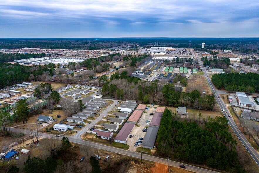 239 Hartfield Rd, Hattiesburg, MS à vendre - Photo de l’immeuble – Image 1 sur 23