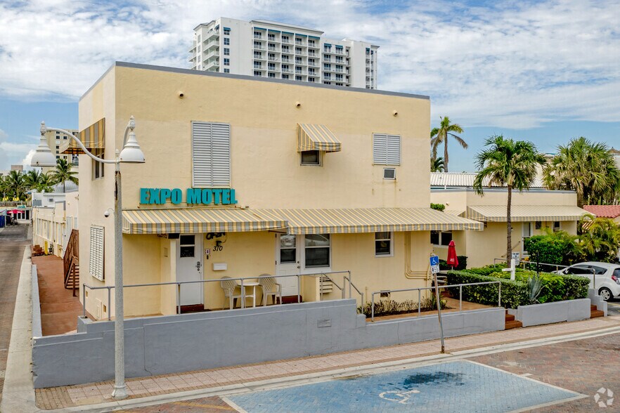 310 Grant St, Hollywood, FL à vendre - Photo principale – Image 1 sur 4