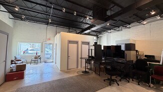 Plus de détails pour 3241-3249 NW 38th St, Miami, FL - Industriel/Logistique à louer