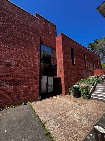 30 Elizabeth St, Hartford, CT à louer - Photo de l’immeuble – Image 1 sur 2