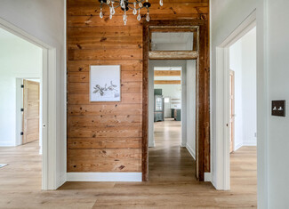 Plus de détails pour 945 10th St, Hempstead, TX - Bureau à louer