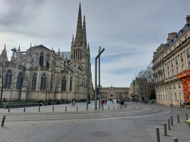 Plus de détails pour Local commercial à louer
