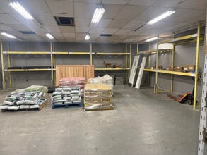 836 Troy Schenectady Rd, Latham, NY à louer Photo intérieure– Image 2 sur 4