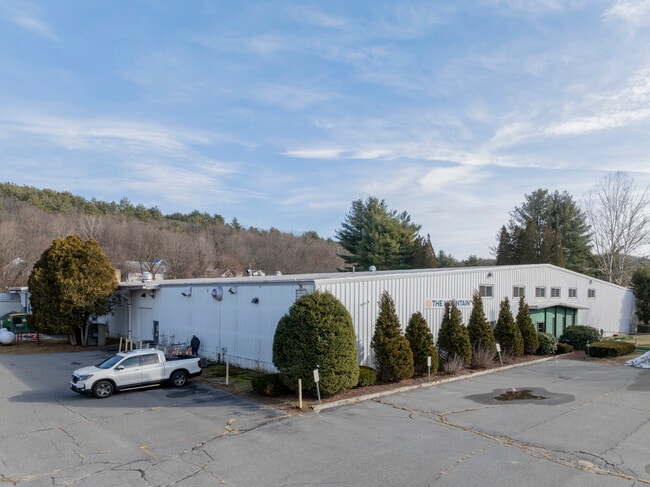 Plus de détails pour 59 Optical Ave, Keene, NH - Industriel/Logistique à vendre