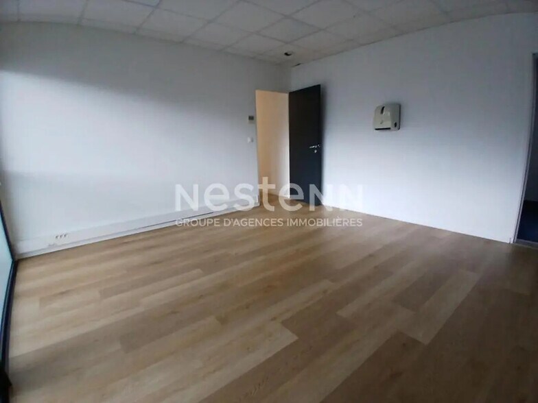 Bureau dans Vannes à louer - Photo de l’immeuble – Image 3 sur 4
