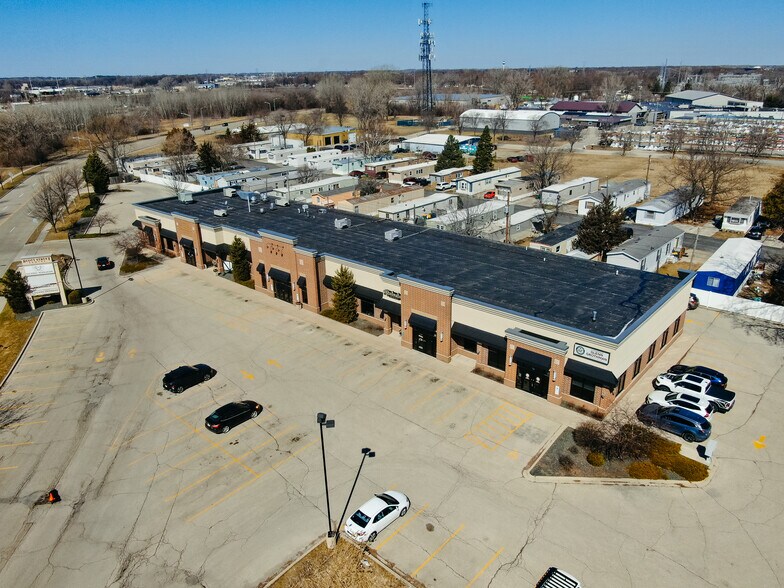 525 N Peters Ave, Fond Du Lac, WI à vendre - Photo de l’immeuble – Image 3 sur 60