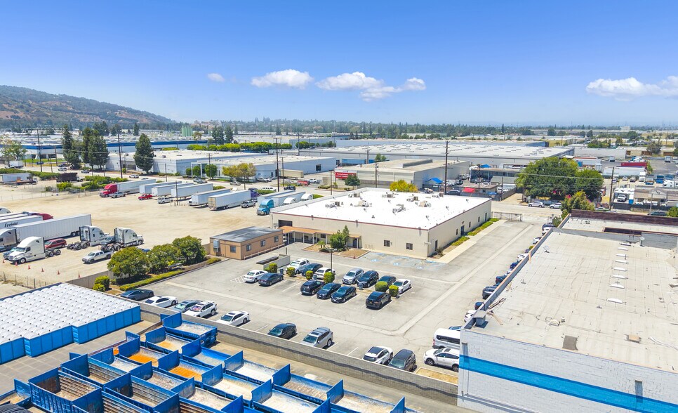 160 7th Ave, La Puente, CA à louer - Photo de l’immeuble – Image 3 sur 8