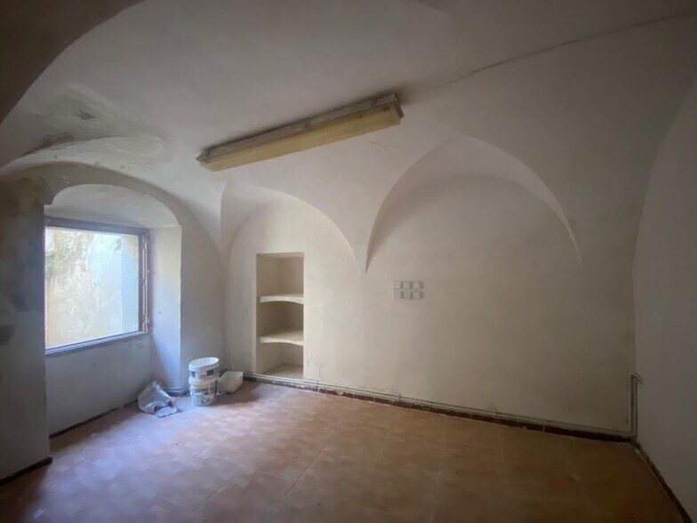 Local commercial dans Cáceres, Cáceres à louer - Photo de l’immeuble – Image 1 sur 12