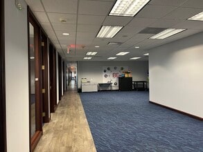 100 Rialto Pl, Melbourne, FL à louer Photo intérieure– Image 2 sur 10