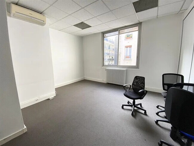 Plus de détails pour Bureau à louer