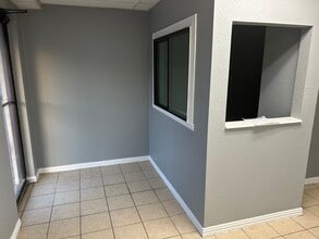 2820 San Bernardo, Laredo, TX à louer Photo intérieure– Image 2 sur 7