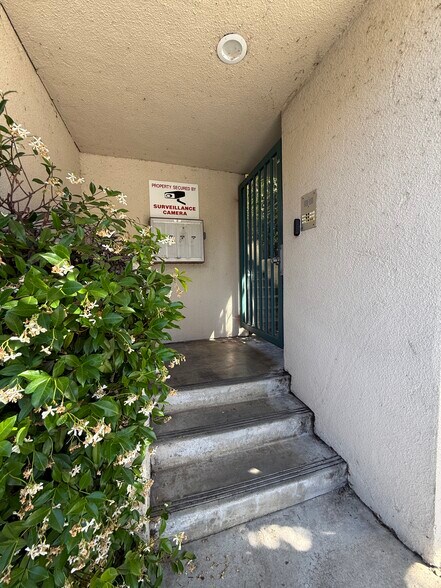 6201 Antioch St, Oakland, CA à vendre - Photo de l’immeuble – Image 3 sur 15