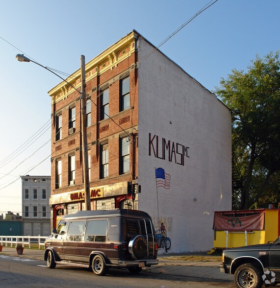 1913 Central Ave, Cincinnati, OH à vendre - Photo de l’immeuble – Image 3 sur 3