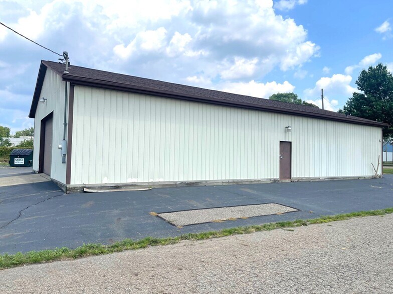 1107 Melchoir Pl & 806 Cook Ave portefeuille de 2 biens à vendre sur LoopNet.fr - Photo de l’immeuble – Image 3 sur 28