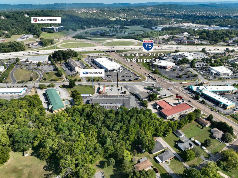 Bonny Oaks Dr & Lee Hwy - Hospitality portefeuille de 3 biens à vendre sur LoopNet.fr - Aérien – Image 2 sur 29