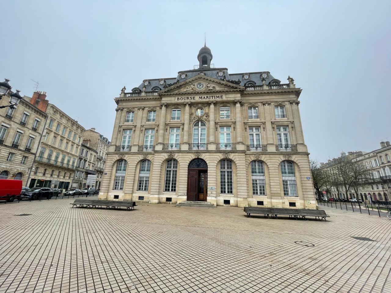 Bureau dans Bordeaux à louer Photo de l’immeuble– Image 1 sur 33