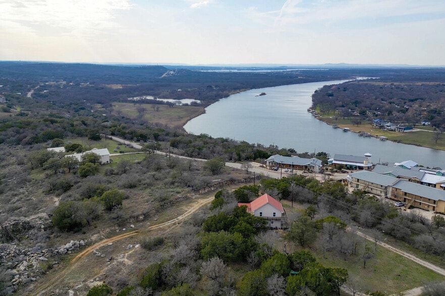 103 Palmie Ln, Horseshoe Bay, TX à vendre - Aérien – Image 1 sur 48