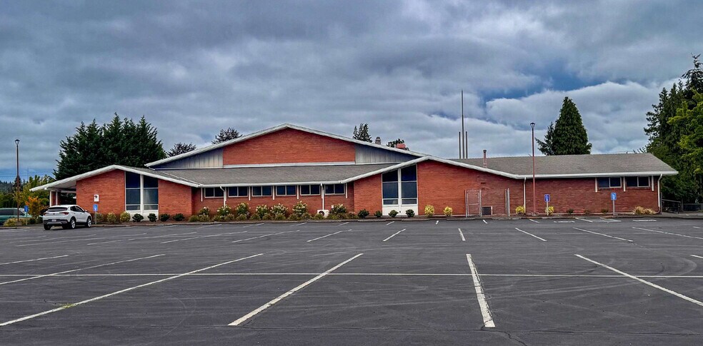 1721 30th Ave, Longview, WA à vendre - Photo de l’immeuble – Image 3 sur 5