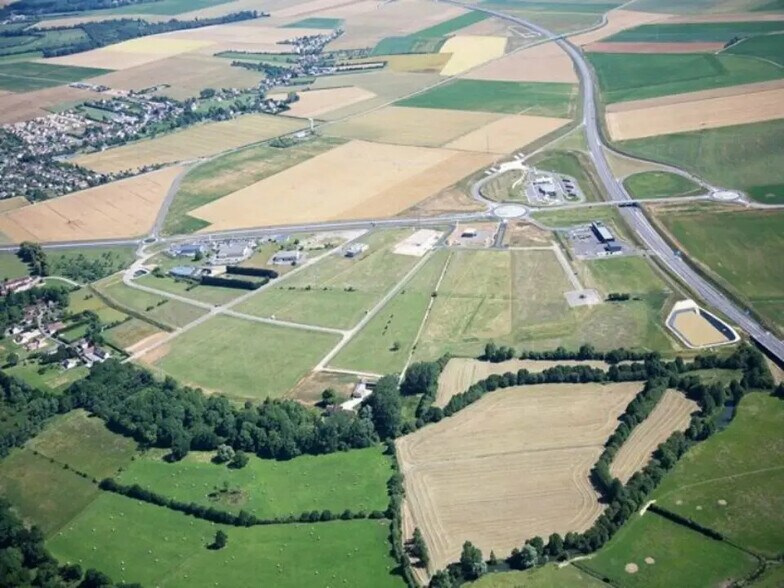 Terrain dans Sarceaux à vendre - Aérien – Image 1 sur 1