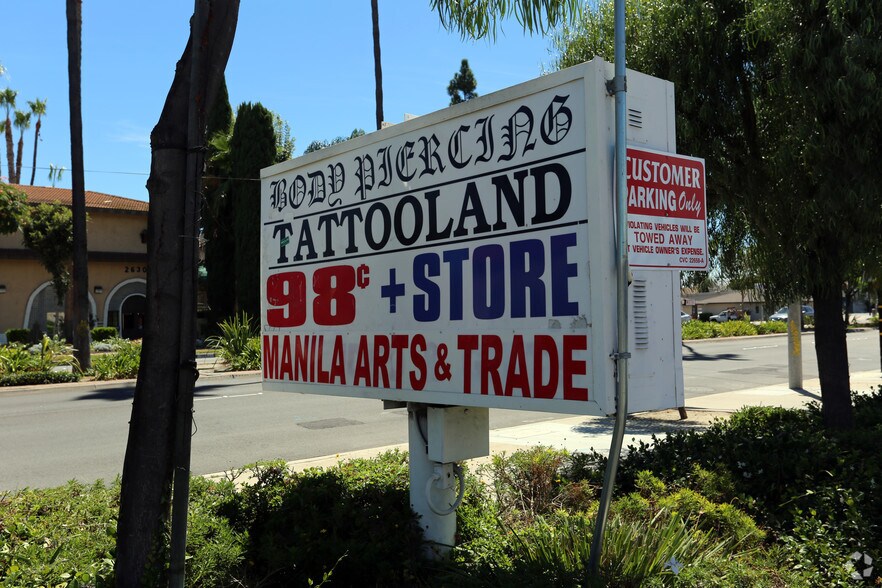 2625-2641 W Lincoln Ave, Anaheim, CA à louer - Photo de l’immeuble – Image 2 sur 3