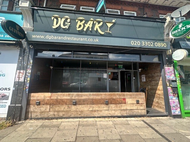 10 The Broadway, Wembley à louer Photo de l’immeuble– Image 1 sur 3