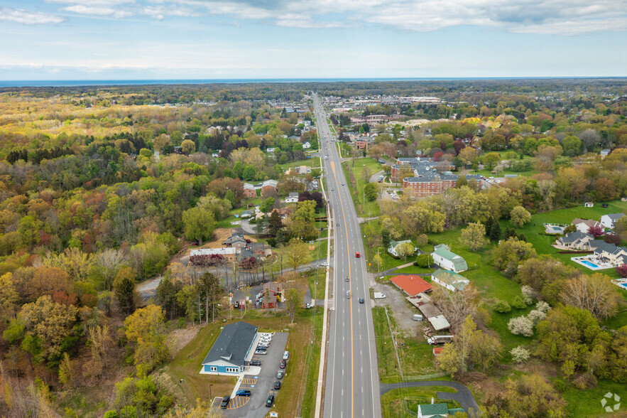 1506 Empire Blvd, Webster, NY à vendre - Aérien – Image 2 sur 5
