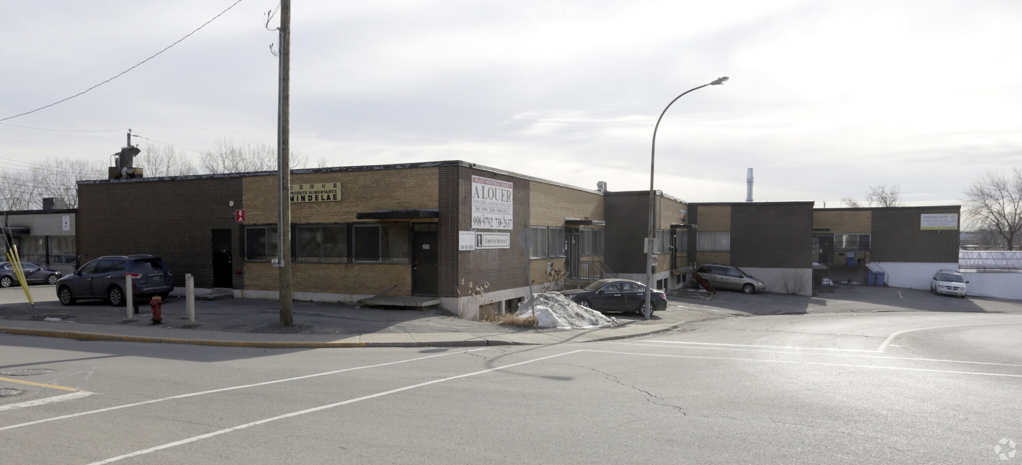 216 Prom Ronald, Montreal-Ouest, QC à louer Photo de l’immeuble– Image 1 sur 3