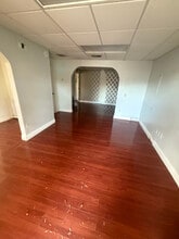 280 E Vine St, Kissimmee, FL à louer Photo intérieure– Image 2 sur 4