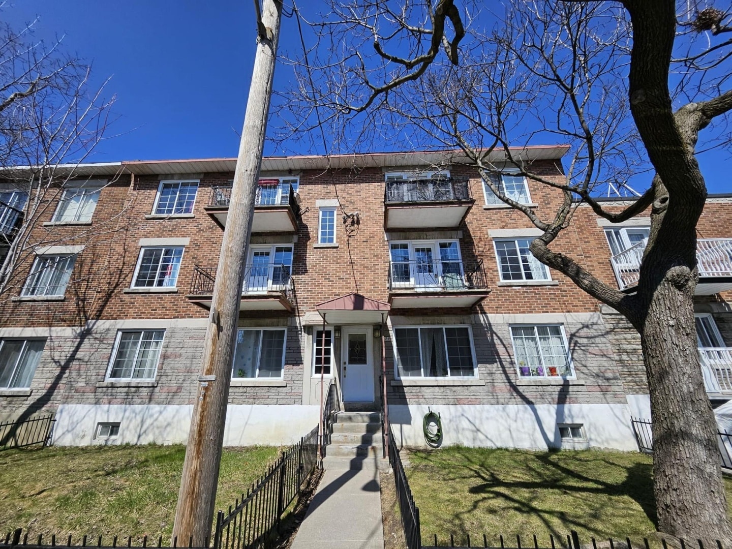 6545 38e Av, Montréal, QC à vendre Photo principale– Image 1 sur 10
