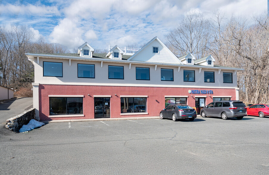 477 Boston Post Rd, Orange, CT à vendre - Photo de l’immeuble – Image 3 sur 13