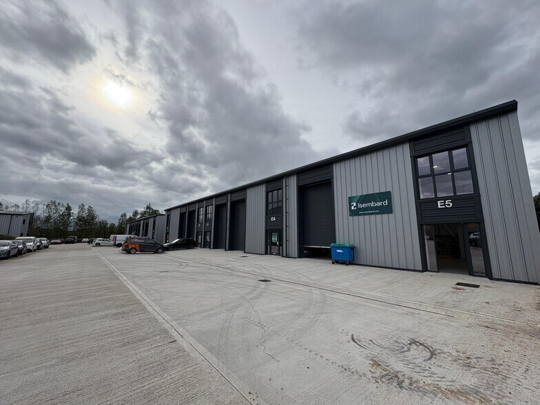 E1-E5 Exeter Rd, Bradninch à louer - Photo de l’immeuble – Image 3 sur 3