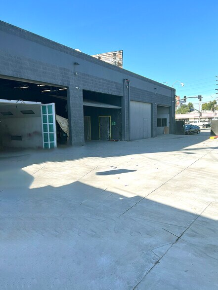 6144-6148 Venice Blvd, Los Angeles, CA à louer - Photo de l’immeuble – Image 2 sur 9